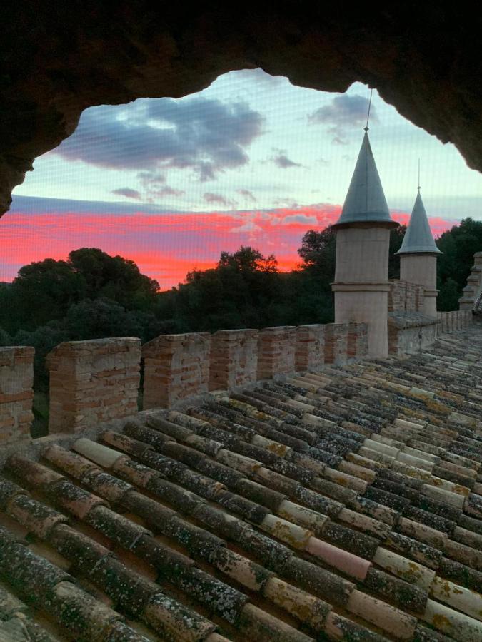 Castillo Con Piscina En Plena Sierra Calderona Segorbe Exterior foto